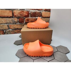 Adidas Yeezy Slide Orange Enflame Kids Size 10K BRAND NEW Rare Eu28 Gz0954 Sz 10